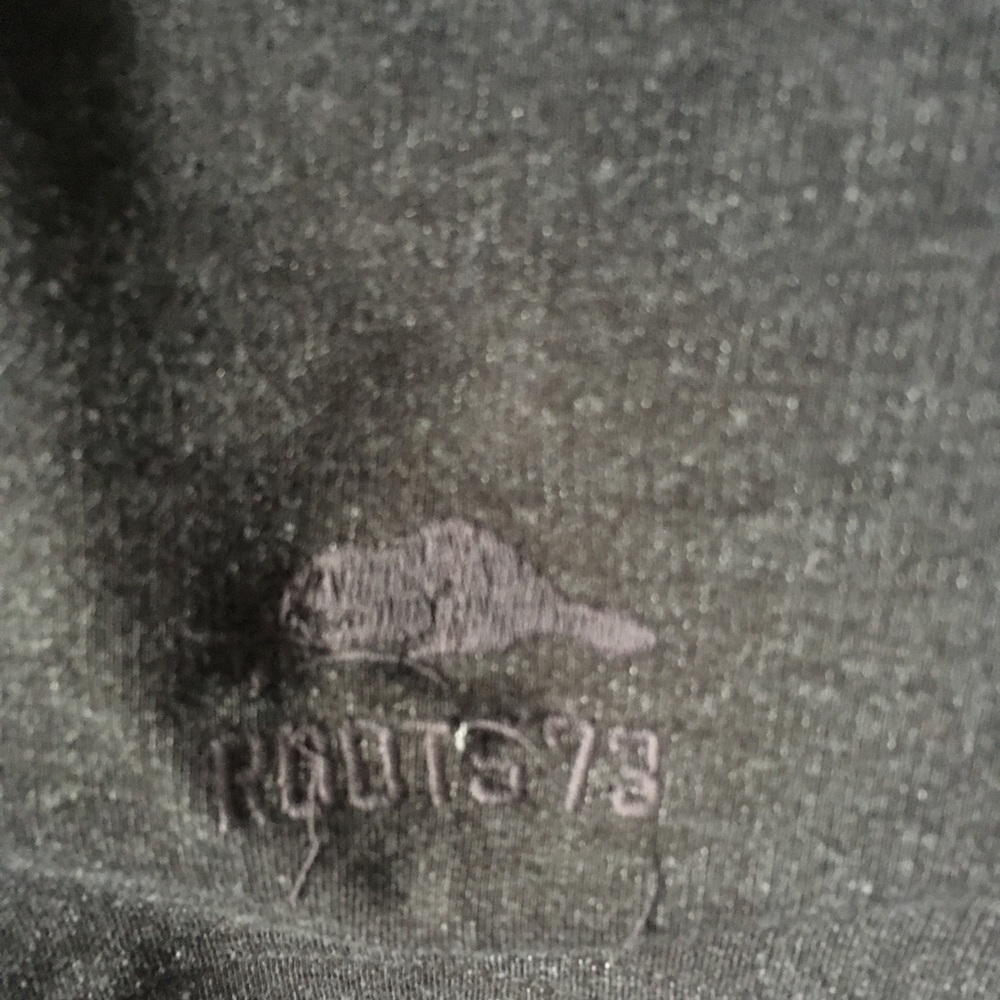 Grey Roots Pullover - Picture 2 of 3